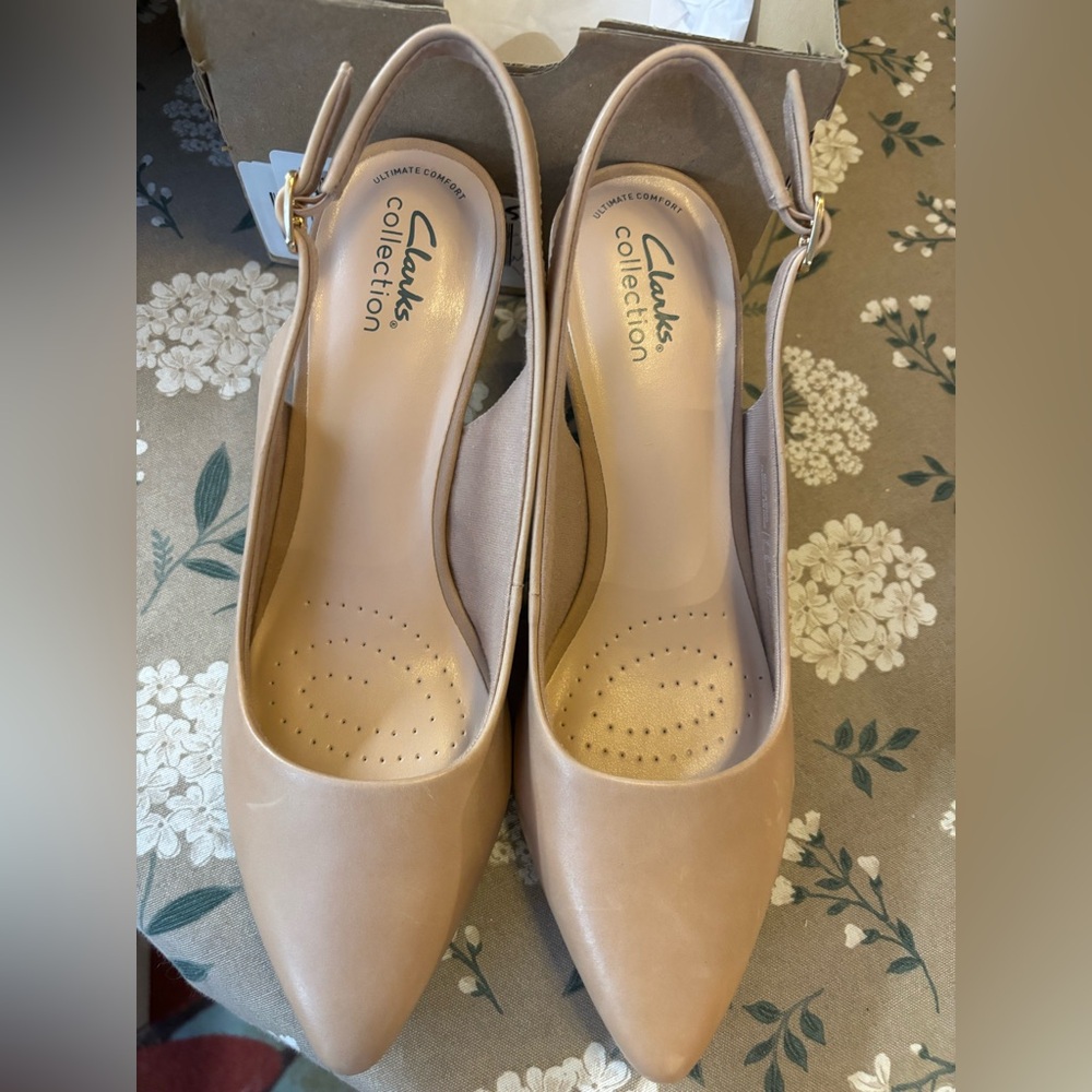 Clark’s tan sling back small heels. NIB size 9.5 medium